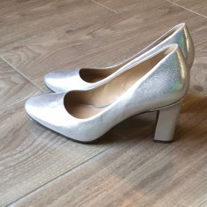 Naturalizer Silver Heels
